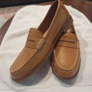 Sperry Ladies Brown Leather Loafers ( brand new never worn )